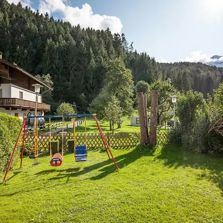 Bohrer Apartman *